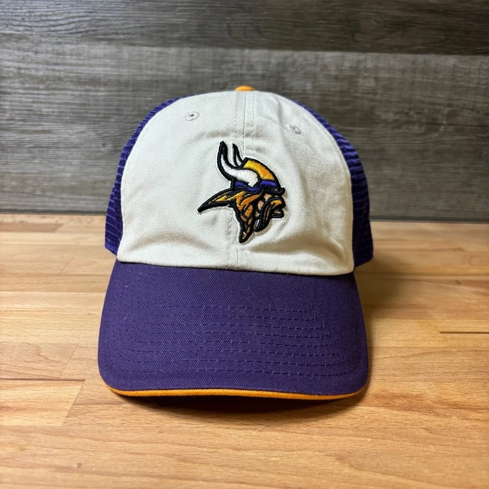 Minnesota Vikings Hat Cap Snapback Tan Purple NFL‎ Football One Size Adjustable